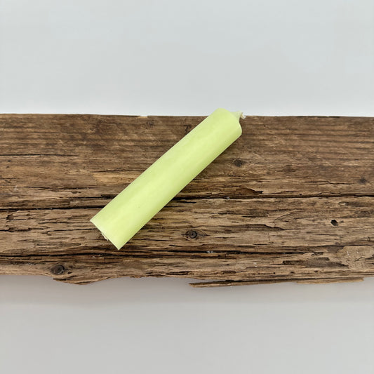 Stabkerze in hell Apfelgrün