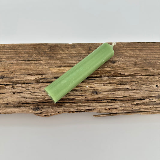 Stabkerze in matcha grün