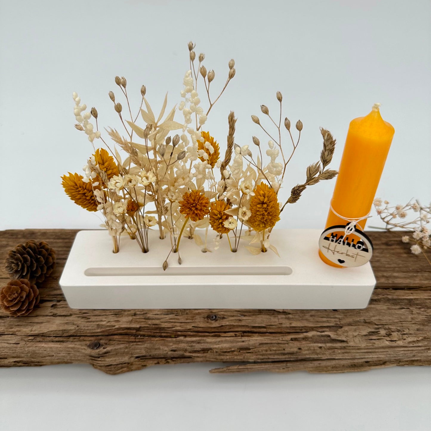 Stabkerzenhalter mit Öffnung für Einschieber und Trockenblumen mittel