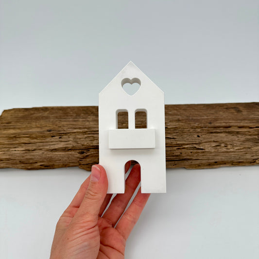 Haus mit Balkon mittel