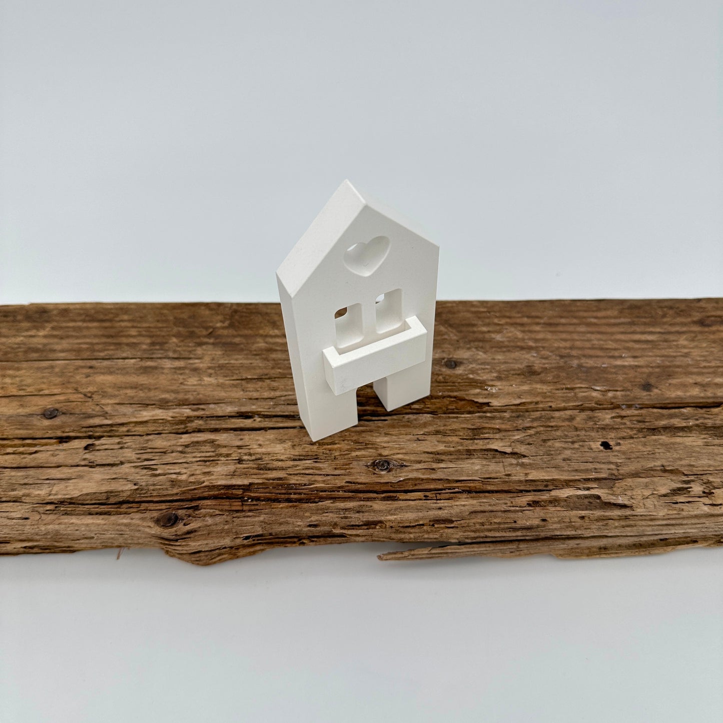 Haus mit Balkon mittel
