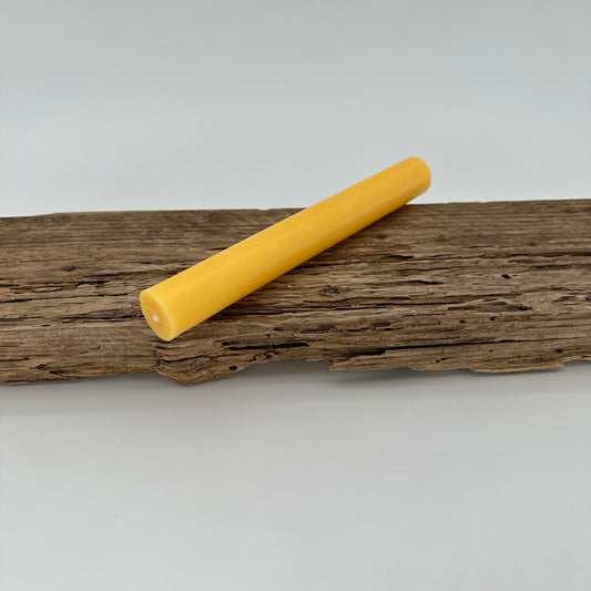 Stabkerze in hellem gelb