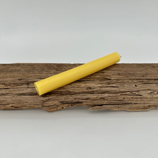 Stabkerze in hellem gelb