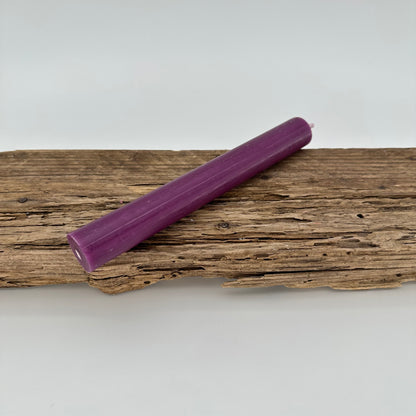 Stabkerze in aubergine