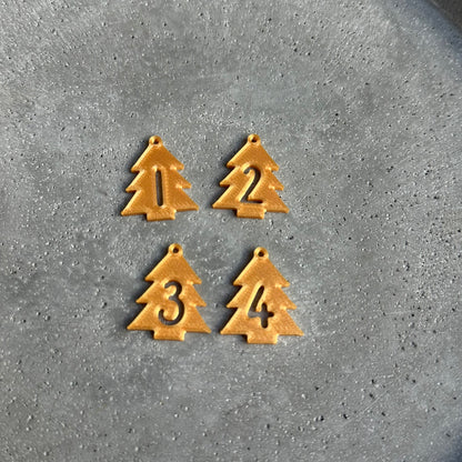 Anhänger "Tanne Adventzahlen“ 3 Set`s