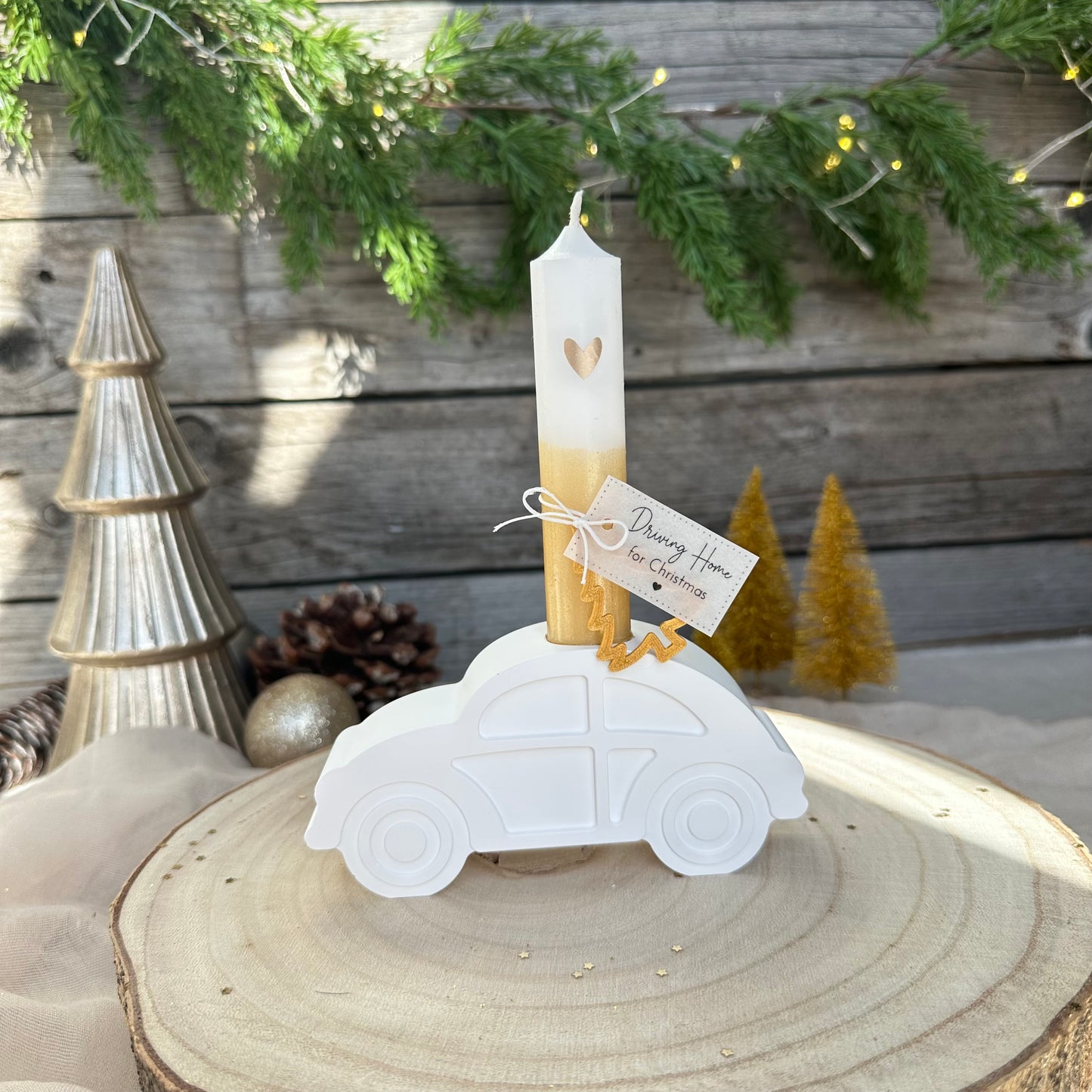 10 Anhänger - Tannen in gold