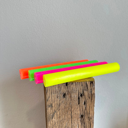 Neon Stabkerze 4 vers. Farben