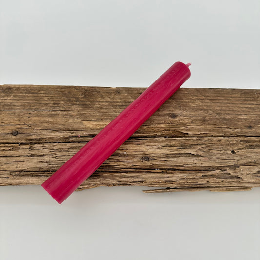 Stabkerze in beeren rot