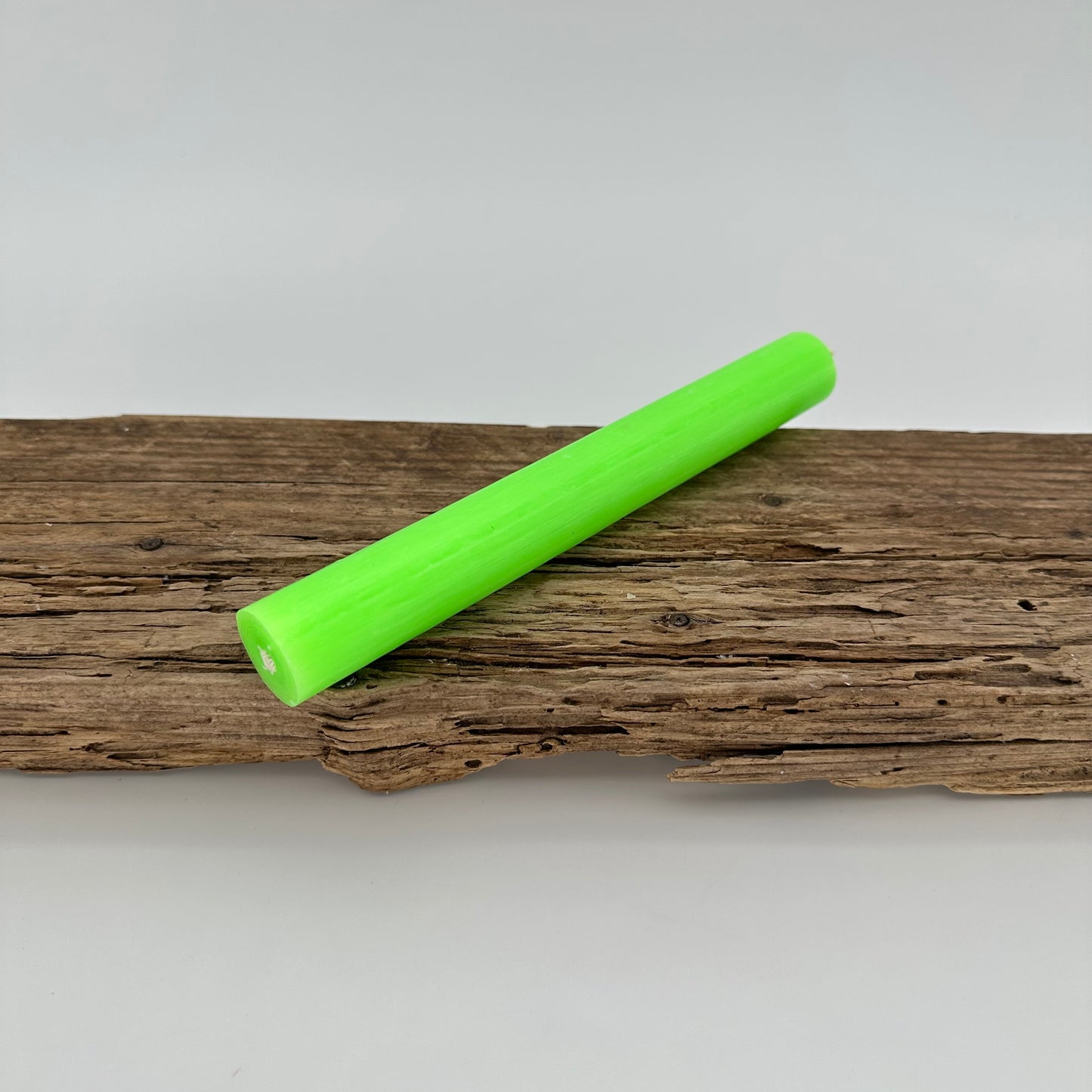 Stabkerze in neon grün